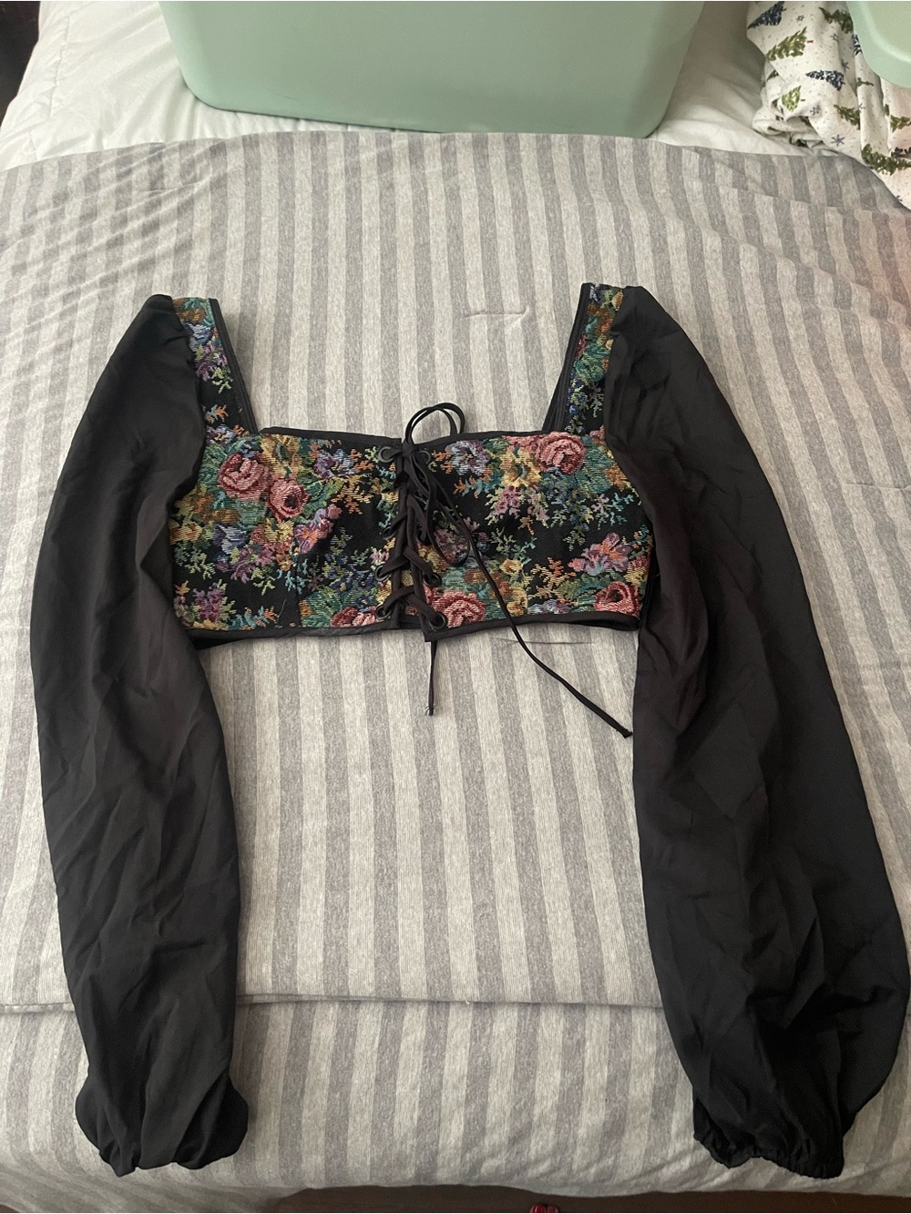 Cider Black Floral Lace-Up Corset Crop Top with Puff Sleeves